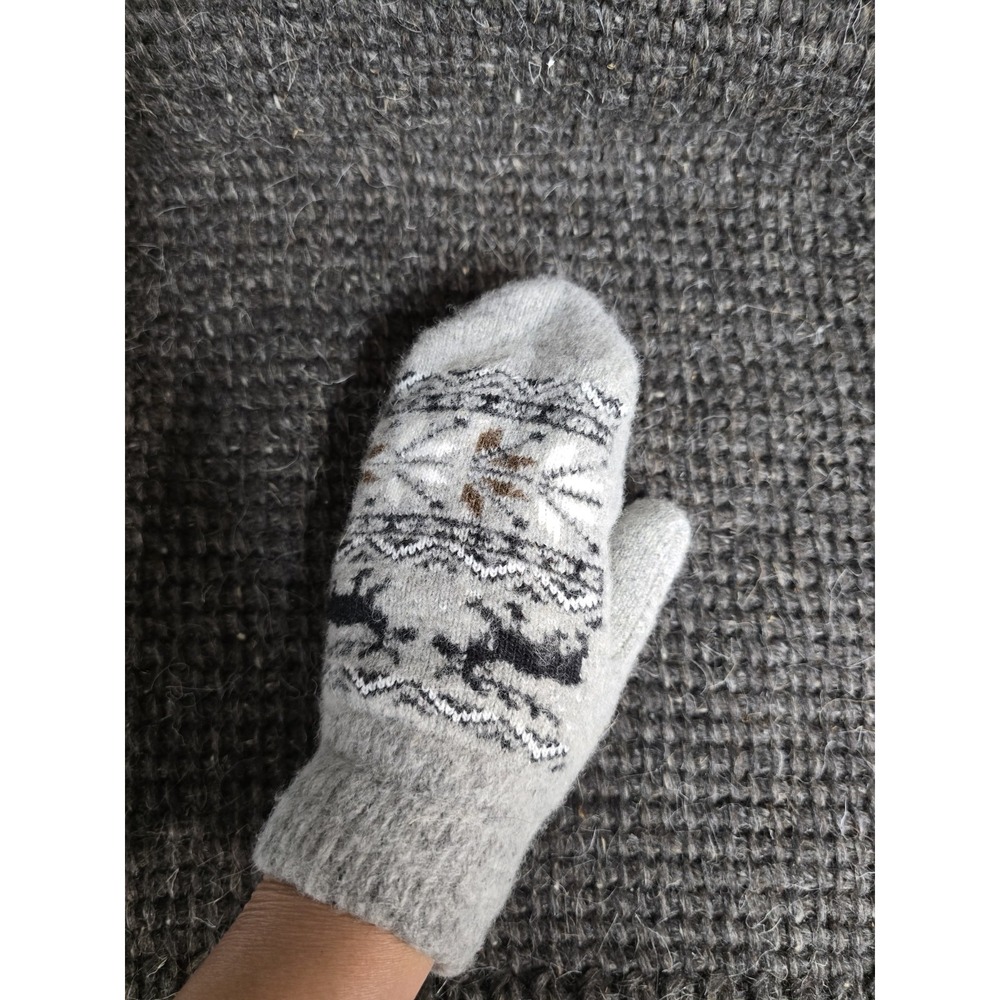 Hand Knitted 100% Goat Down Winter Mittens Warm Nordic Deer Grey Size M/ L